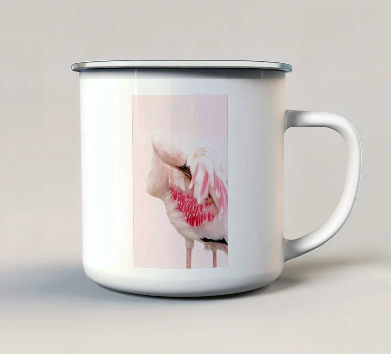 Flamingo Pink tazza in smalto da Ingrid Beddoes