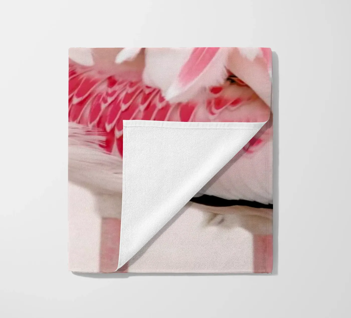 Flamingo Pink telo mare da Ingrid Beddoes