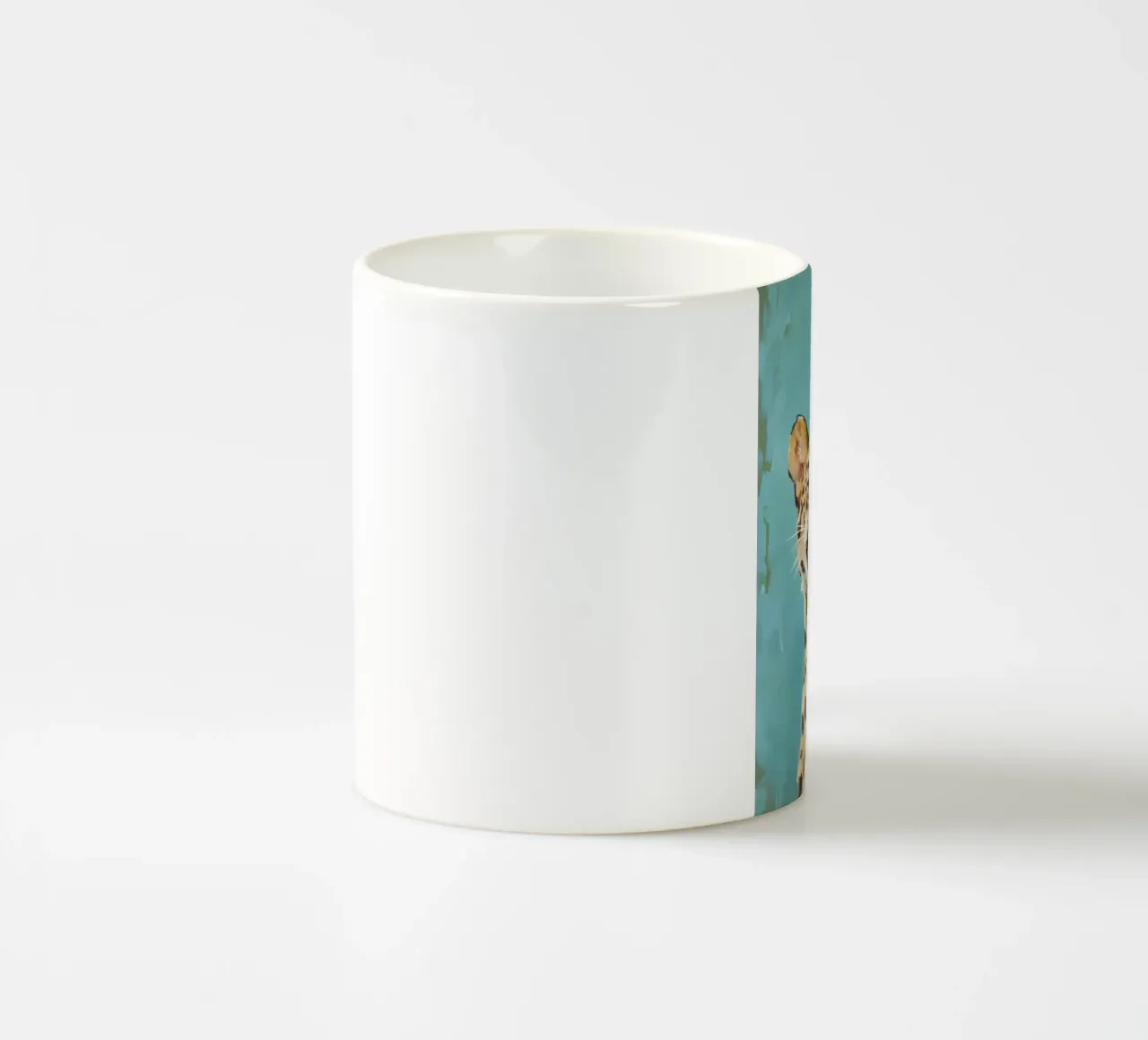 Leopardo con cappello di carta igienica tazza in ceramica da Ginnery