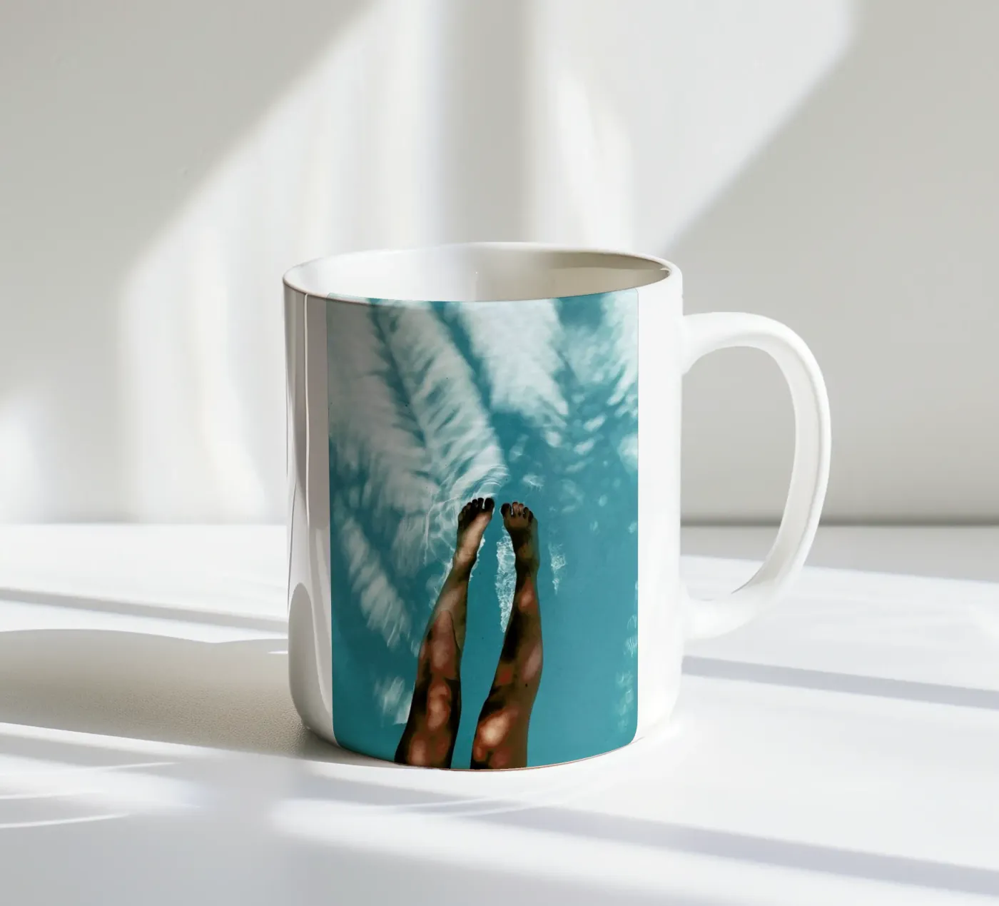 Palm Tree ceramic mug by NET Talents GmbH