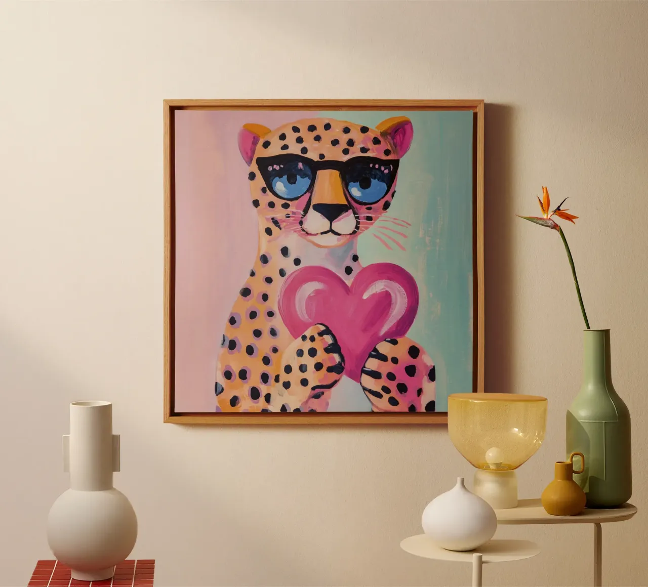 Gepard mit liebevollem Herz Leinwand mit Schattenfugenrahmen von Modern Muse