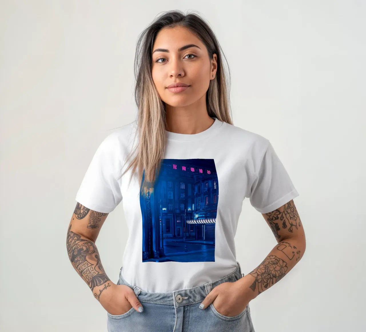 Tono Cyberpunk t-shirt da Delaplane