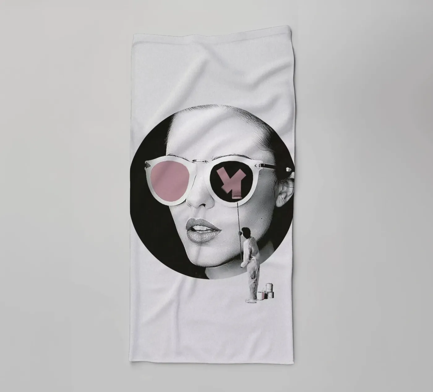 Another Perspective towel by Maarten Léon