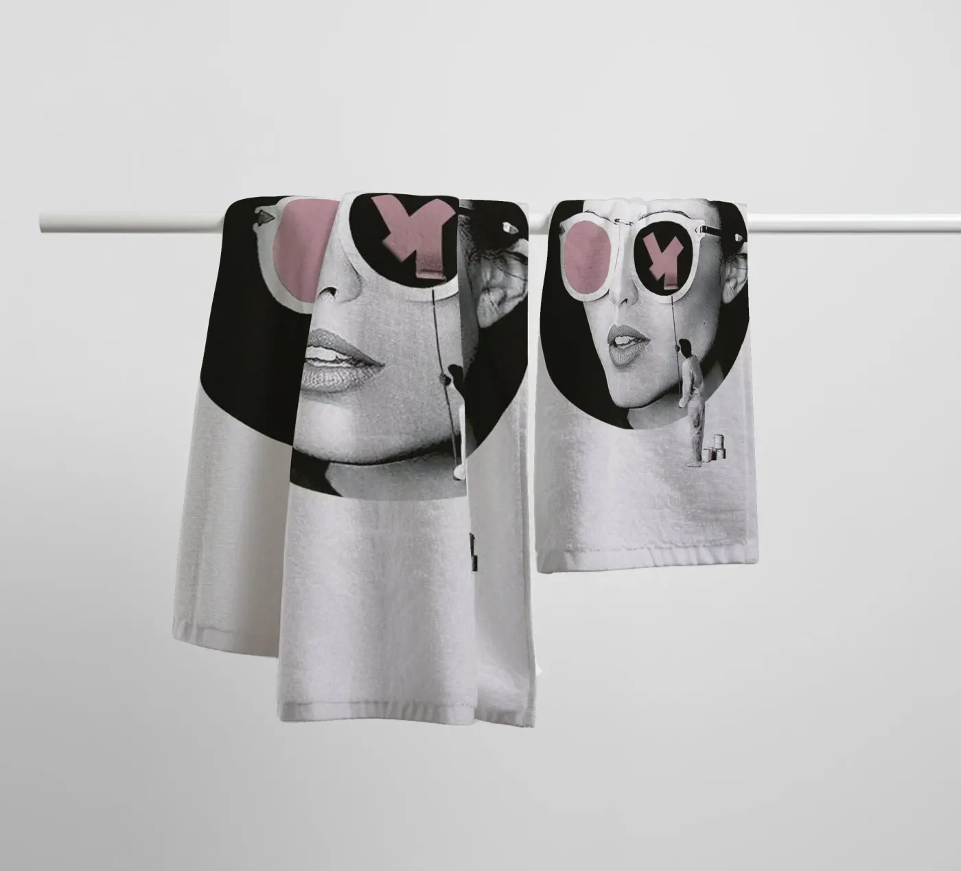 Another Perspective towel by Maarten Léon