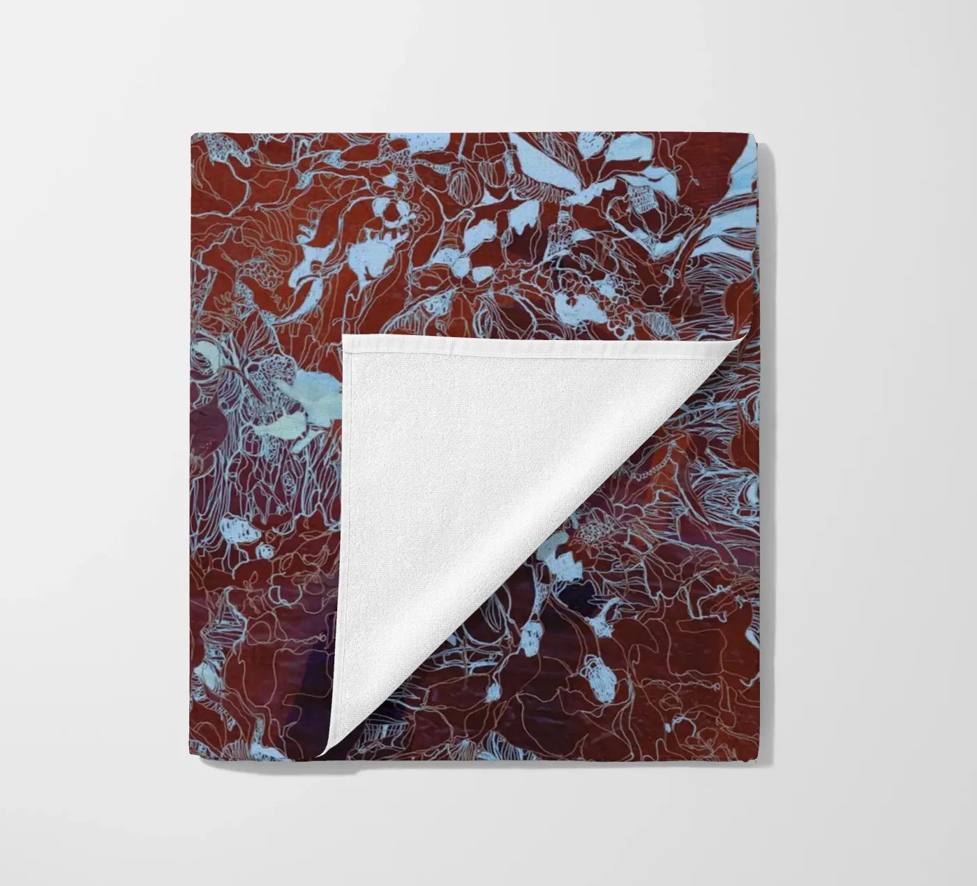 my forest reflection2 strandhanddoek van Giulio Iurissevich