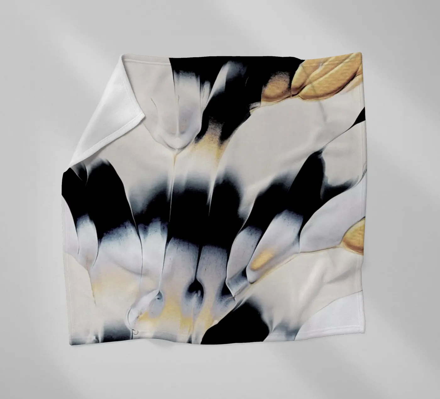 Abstract Flow 1 fleece blanket by Elisabeth Fredriksson