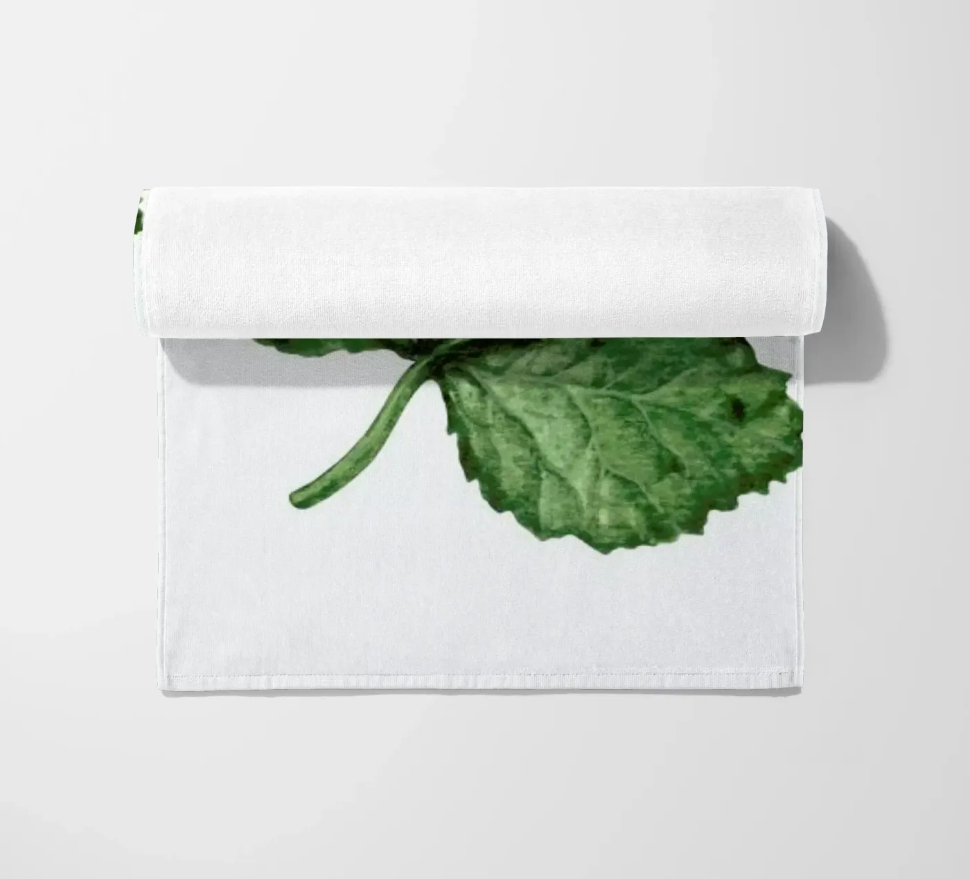 Strawberry Leaf strandhanddoek van Maria Vdovichenko