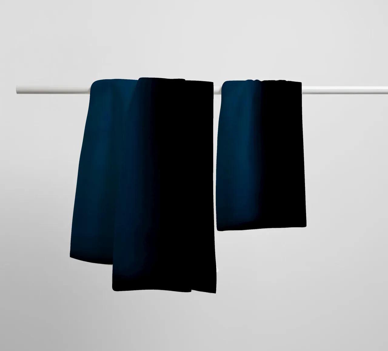 Uniek abstract blauw kleurverloop ontwerp perfecte woonkamer badhanddoek van DesignDoodle