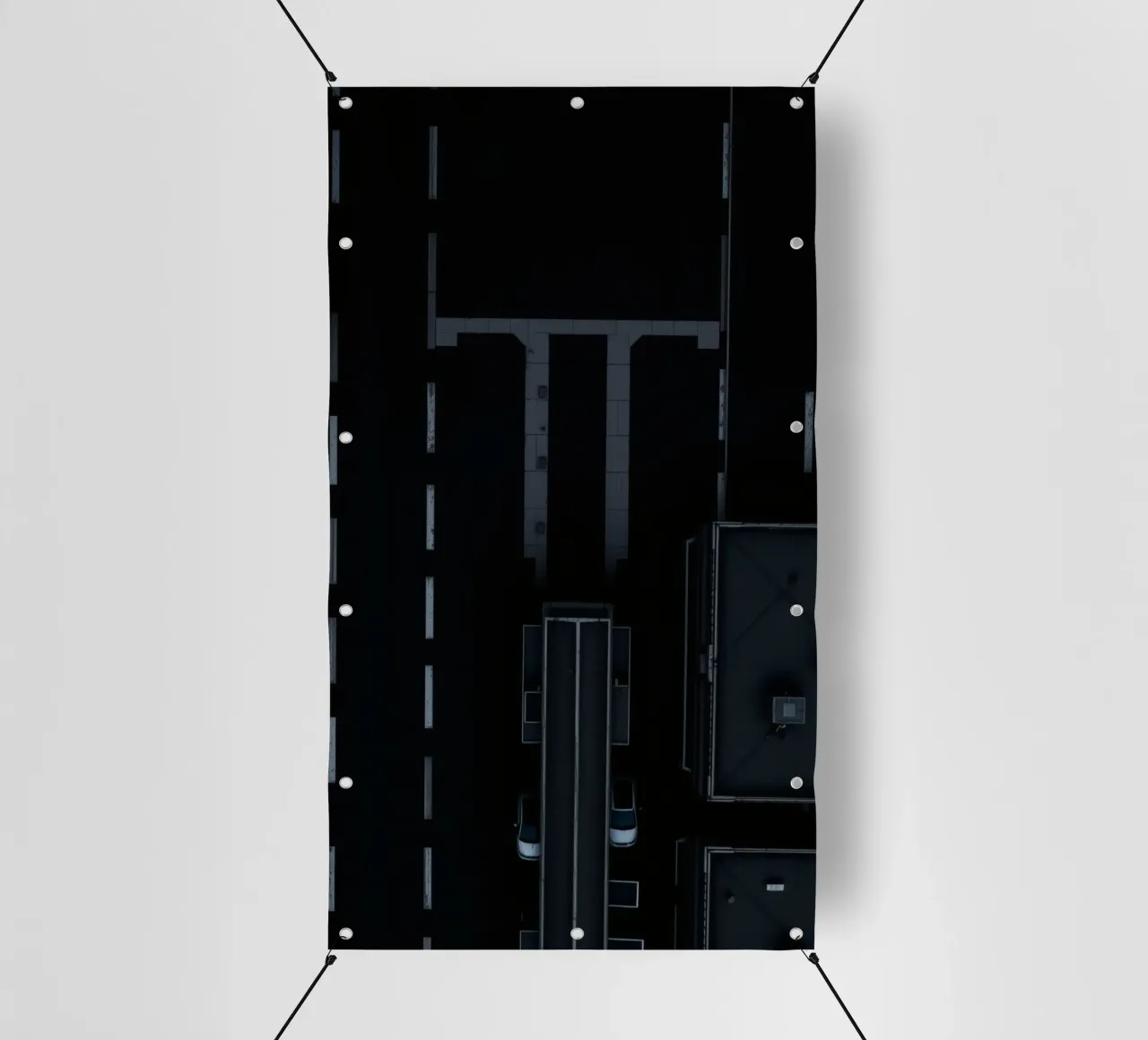 Exploration d'une zone urbaine sombre avec une route et un bâtiment abstraits bâche pvc de DesignDoodle