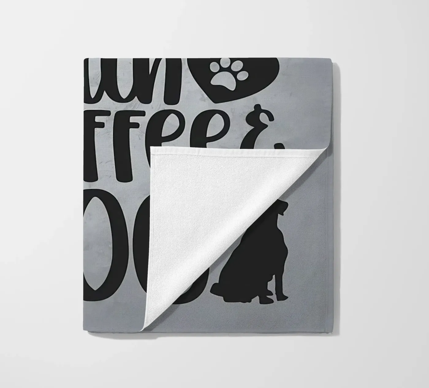 Dogs and Coffee Strandtuch von Delaplane