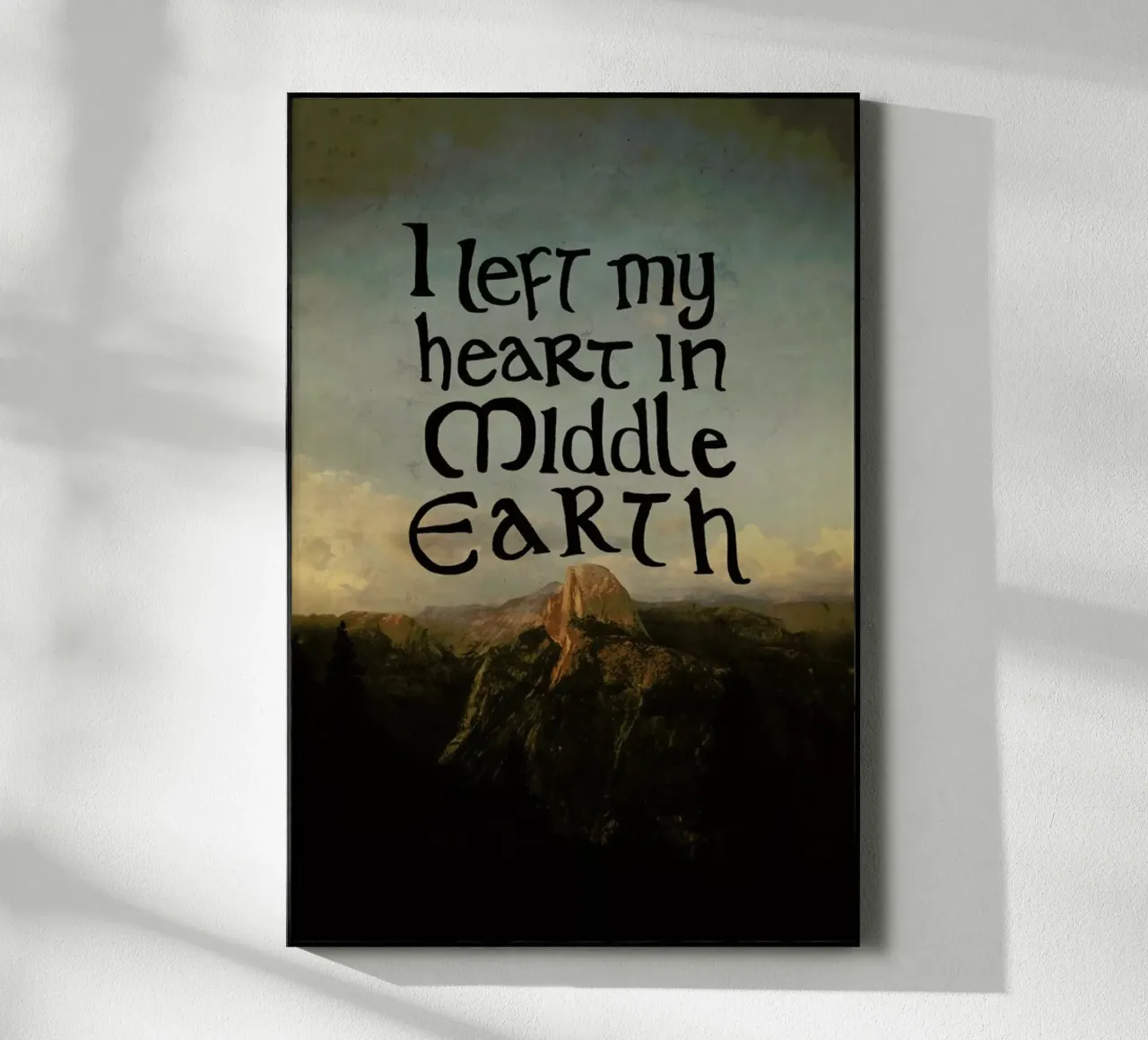 Middle Earth plexiglass da Leah Flores