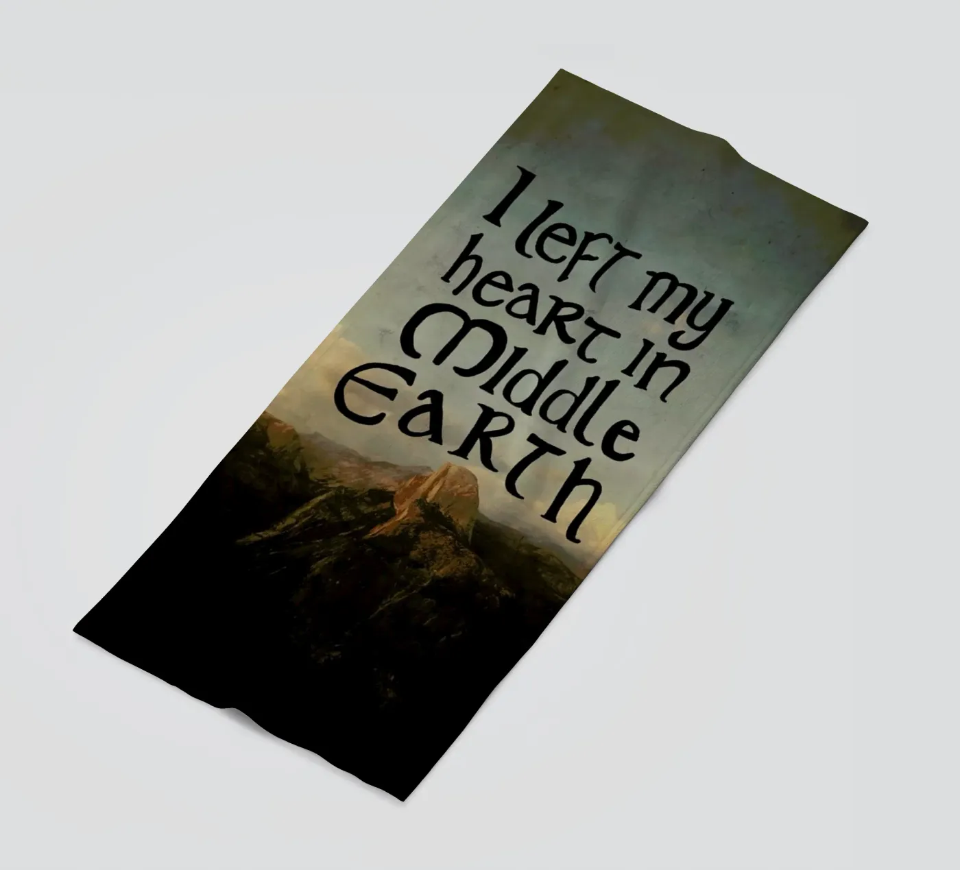 Middle Earth telo mare da Leah Flores