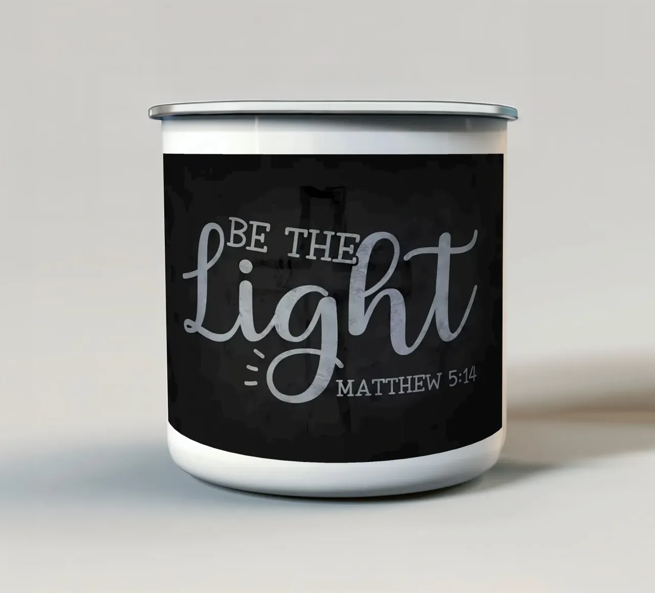 Sii la luce tazza in smalto da Delaplane