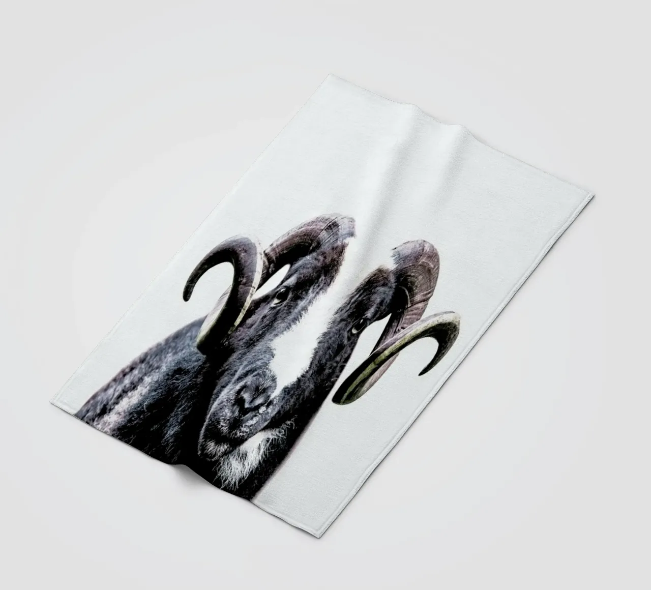 R.A.M coperta in pile da Victoria Frost