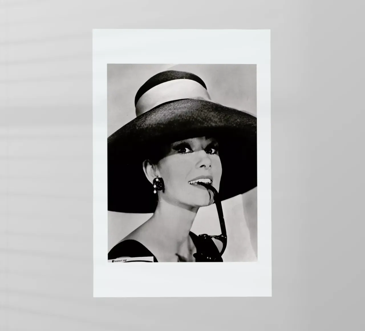 Audrey Hepburn pellicola backlit da Gallery Print and Art Limited