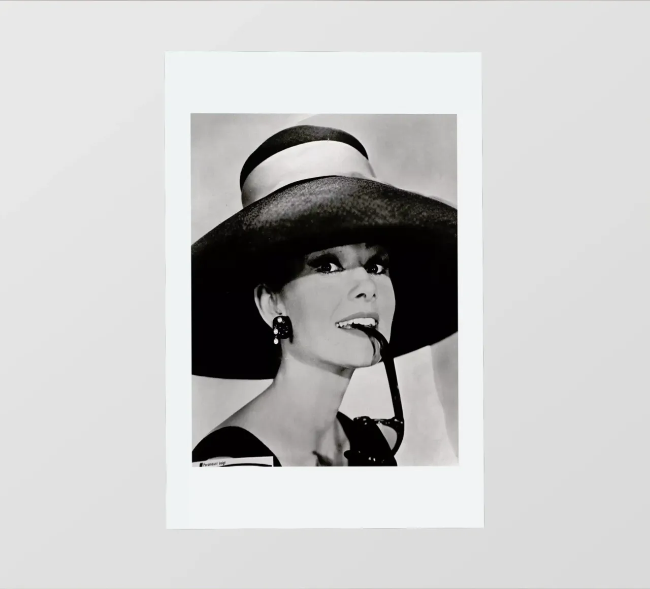 Audrey Hepburn pellicola backlit da Gallery Print and Art Limited