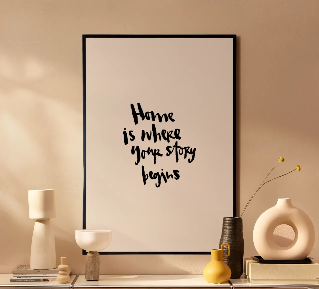Home Poster mit Kunststoffrahmen von Brushmeetspaper
