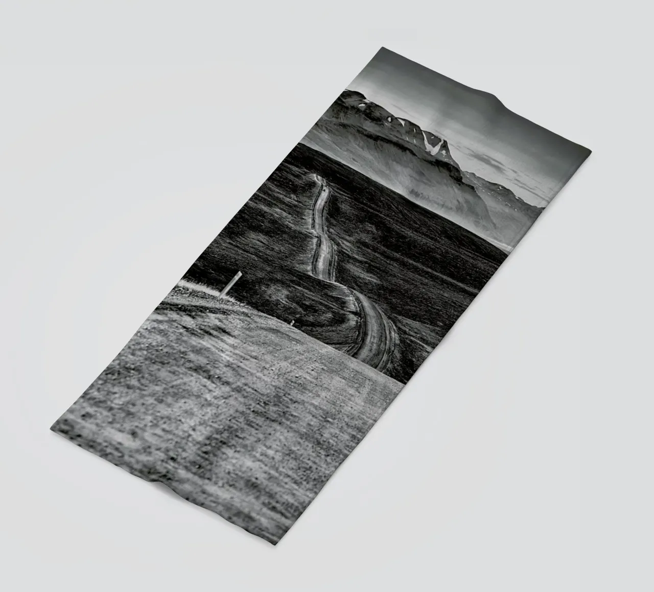 Icelandic roads telo mare da anderm