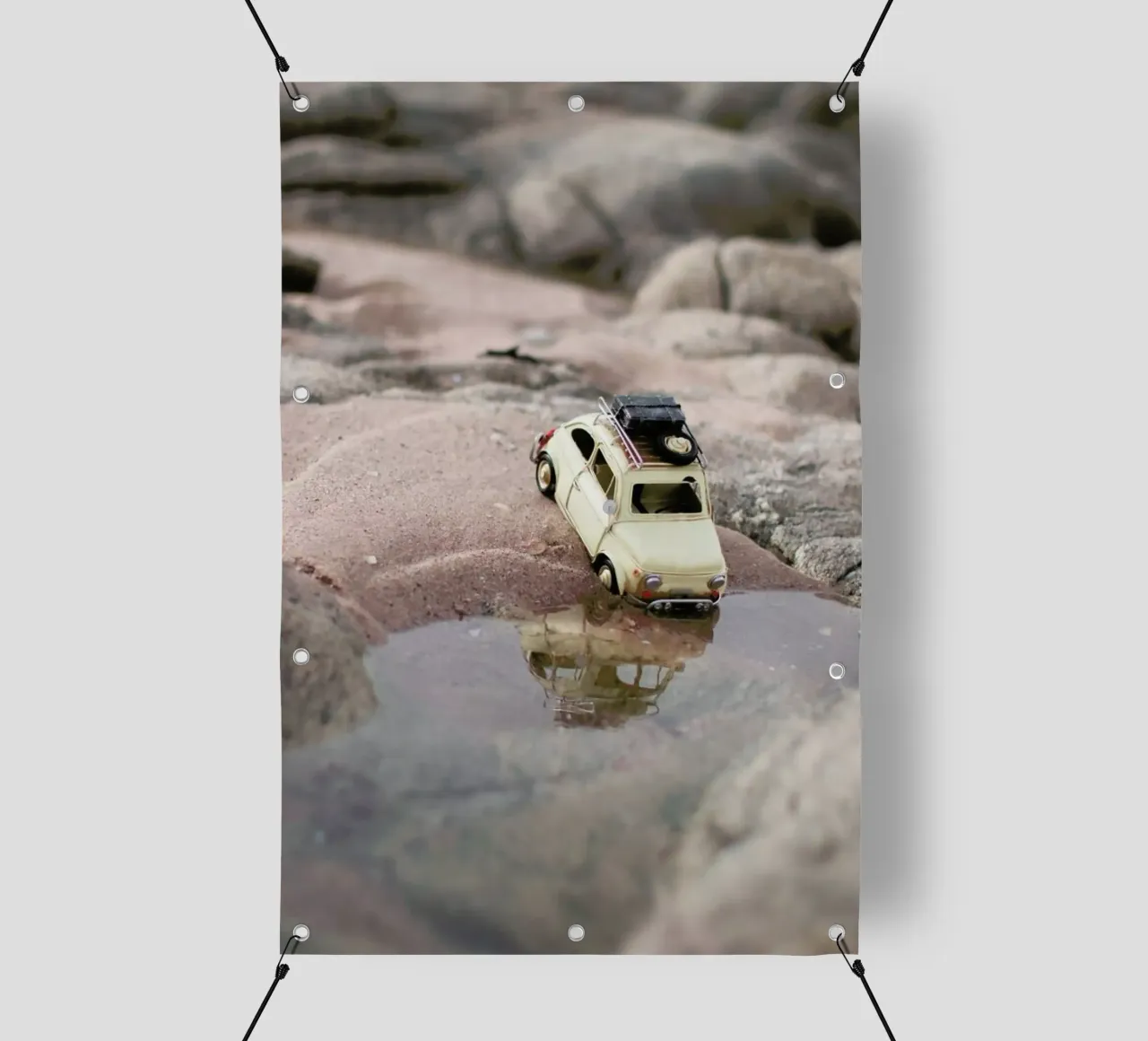 The Little Adventurer II telo in pvc da Ingrid Beddoes