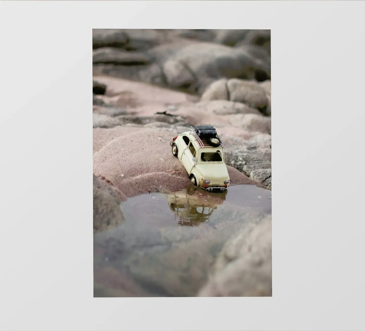 The Little Adventurer II telo in pvc da Ingrid Beddoes