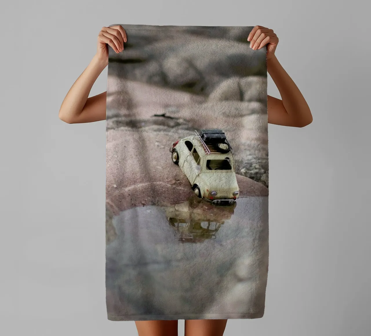 The Little Adventurer II asciugamano da bagno da Ingrid Beddoes