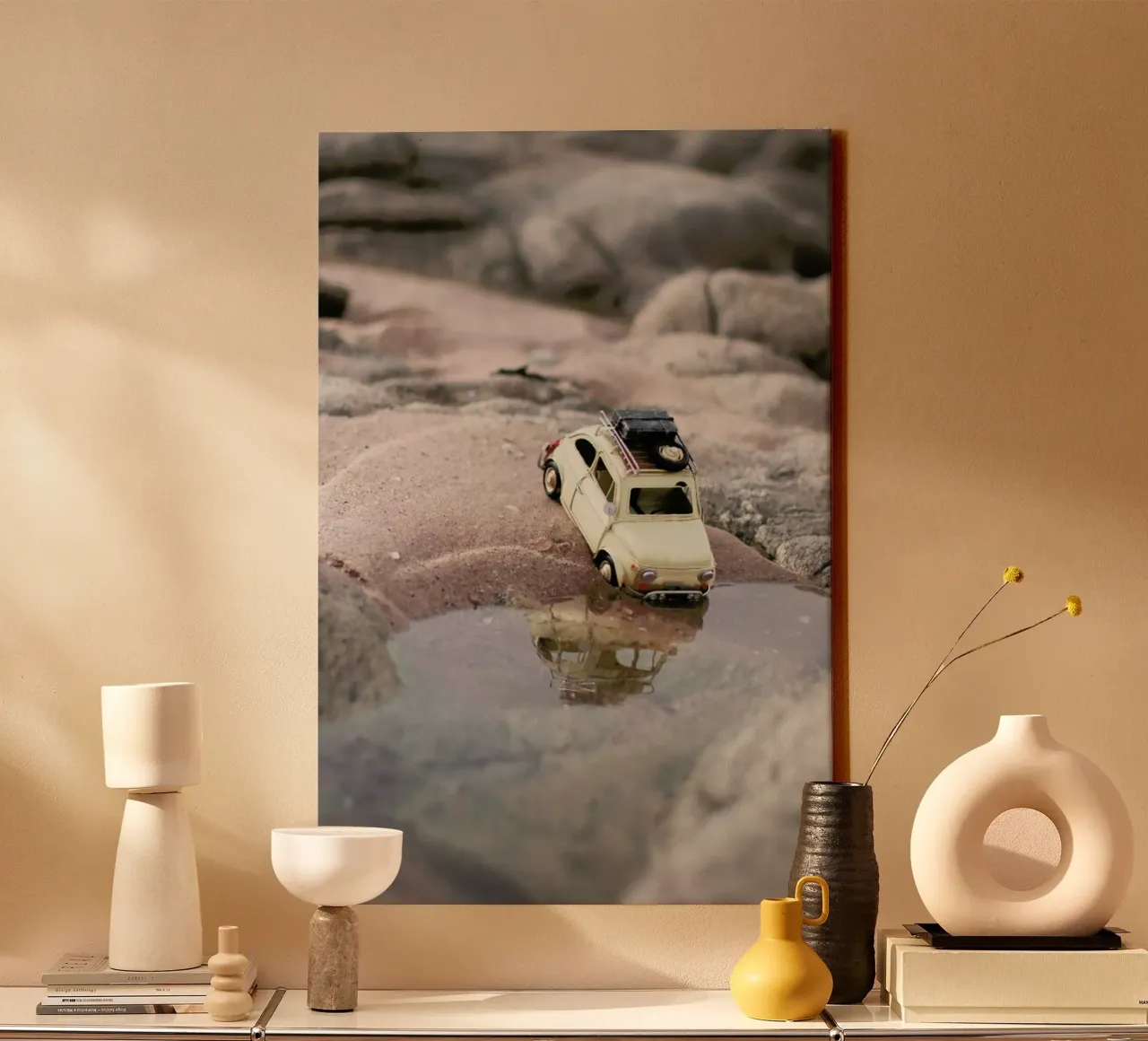 The Little Adventurer II canvas met Baklijst van Ingrid Beddoes