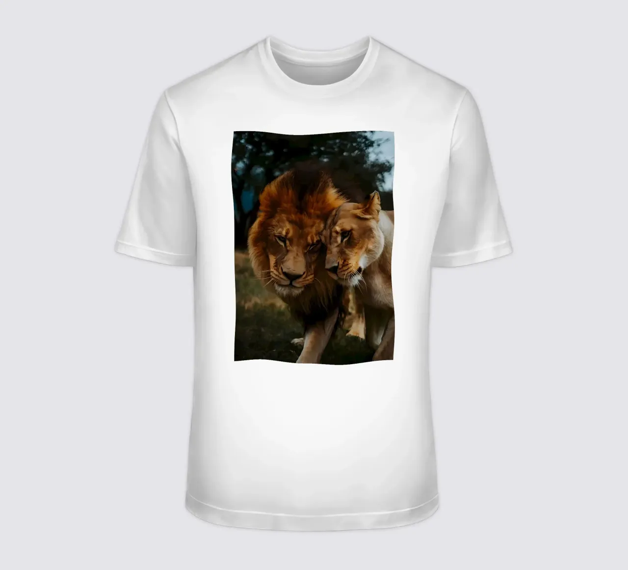 Leeuwen Liefde t-shirt van Mikesell
