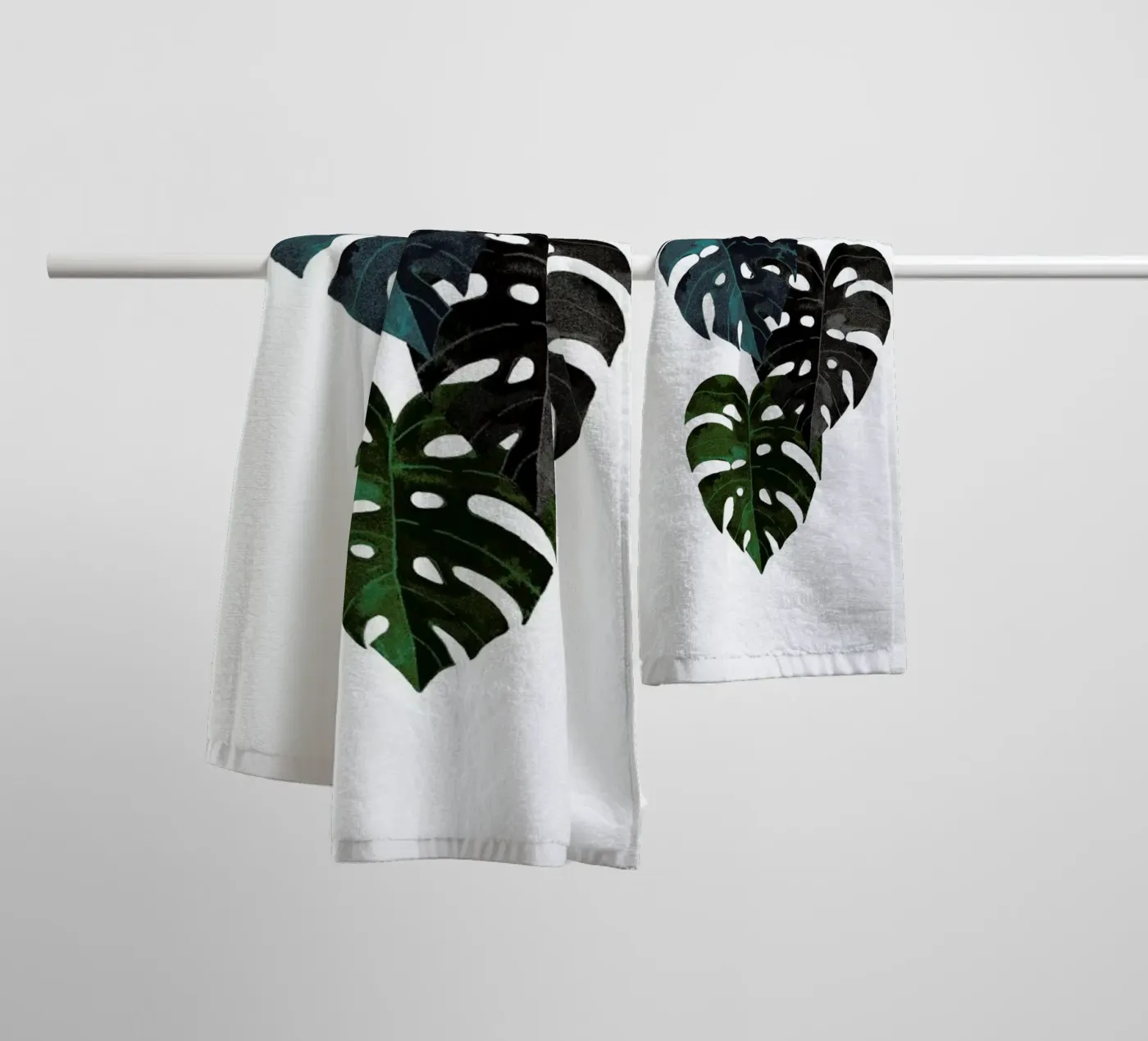 Monstera badhanddoek van Amy & Kurt