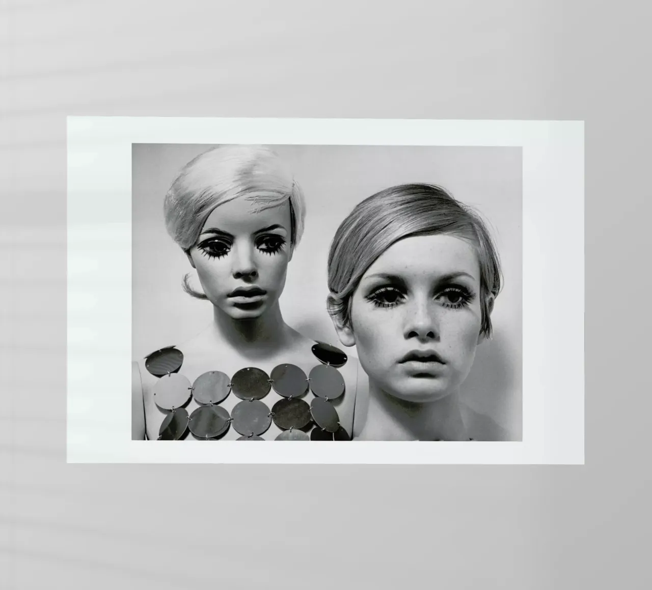 Twiggy and Mannequin, 1966 pellicola backlit da Gallery Print and Art Limited