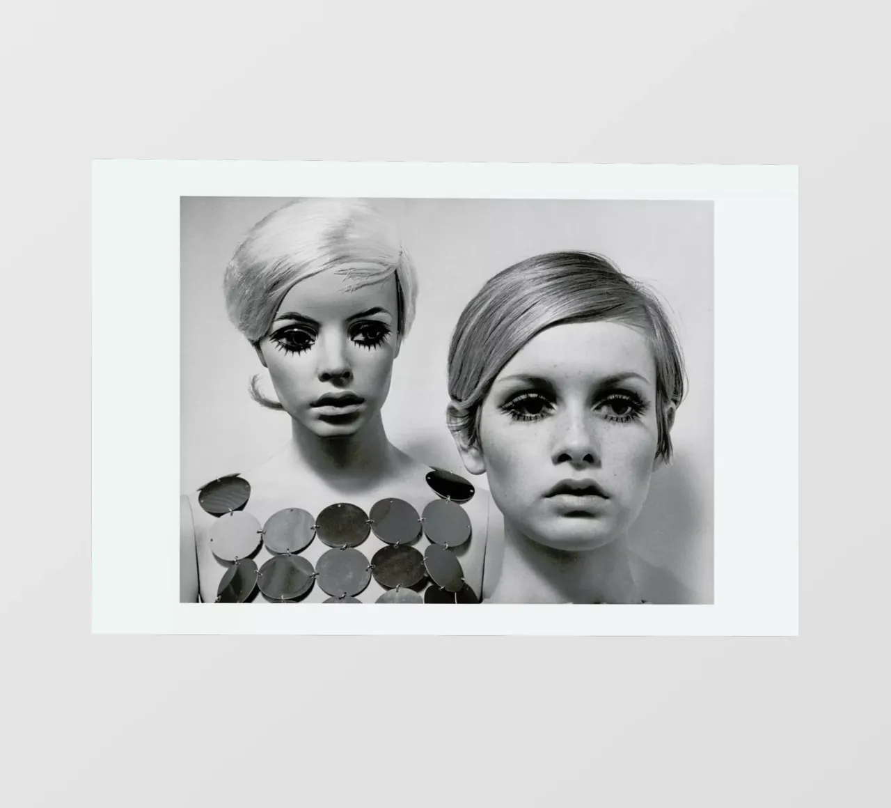Twiggy and Mannequin, 1966 pellicola backlit da Gallery Print and Art Limited