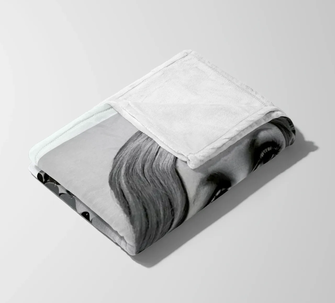 Twiggy and Mannequin, 1966 coperta in pile da Gallery Print and Art Limited