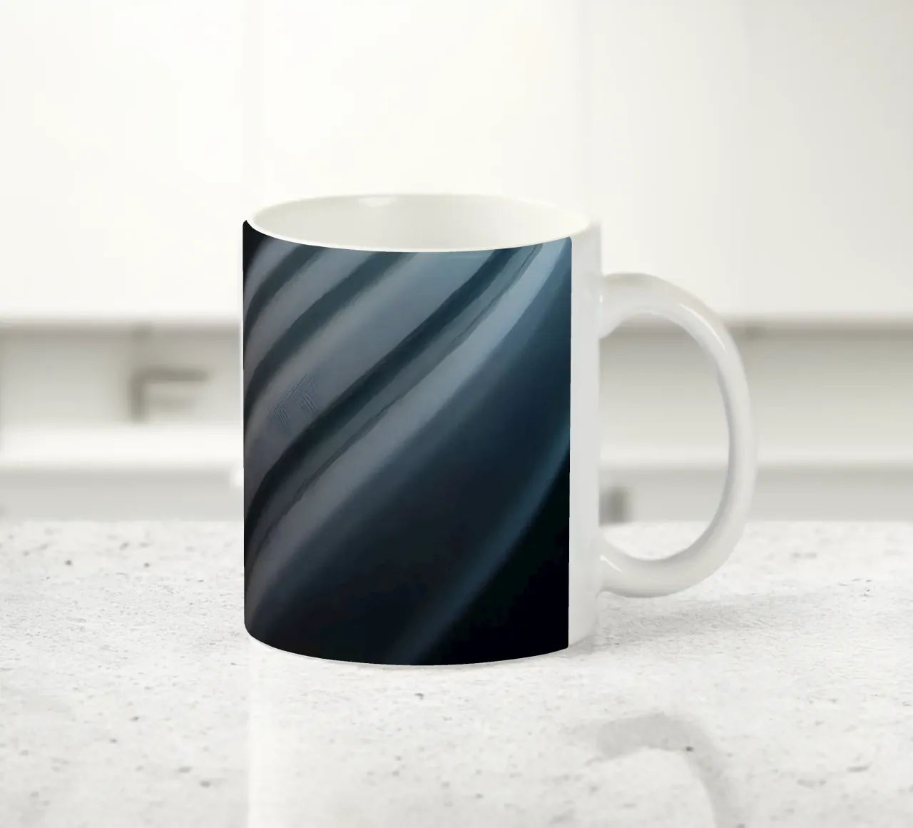 Eleganti fasci di luce astratti che creano una carta da parati serena tazza in ceramica da DesignDoodle