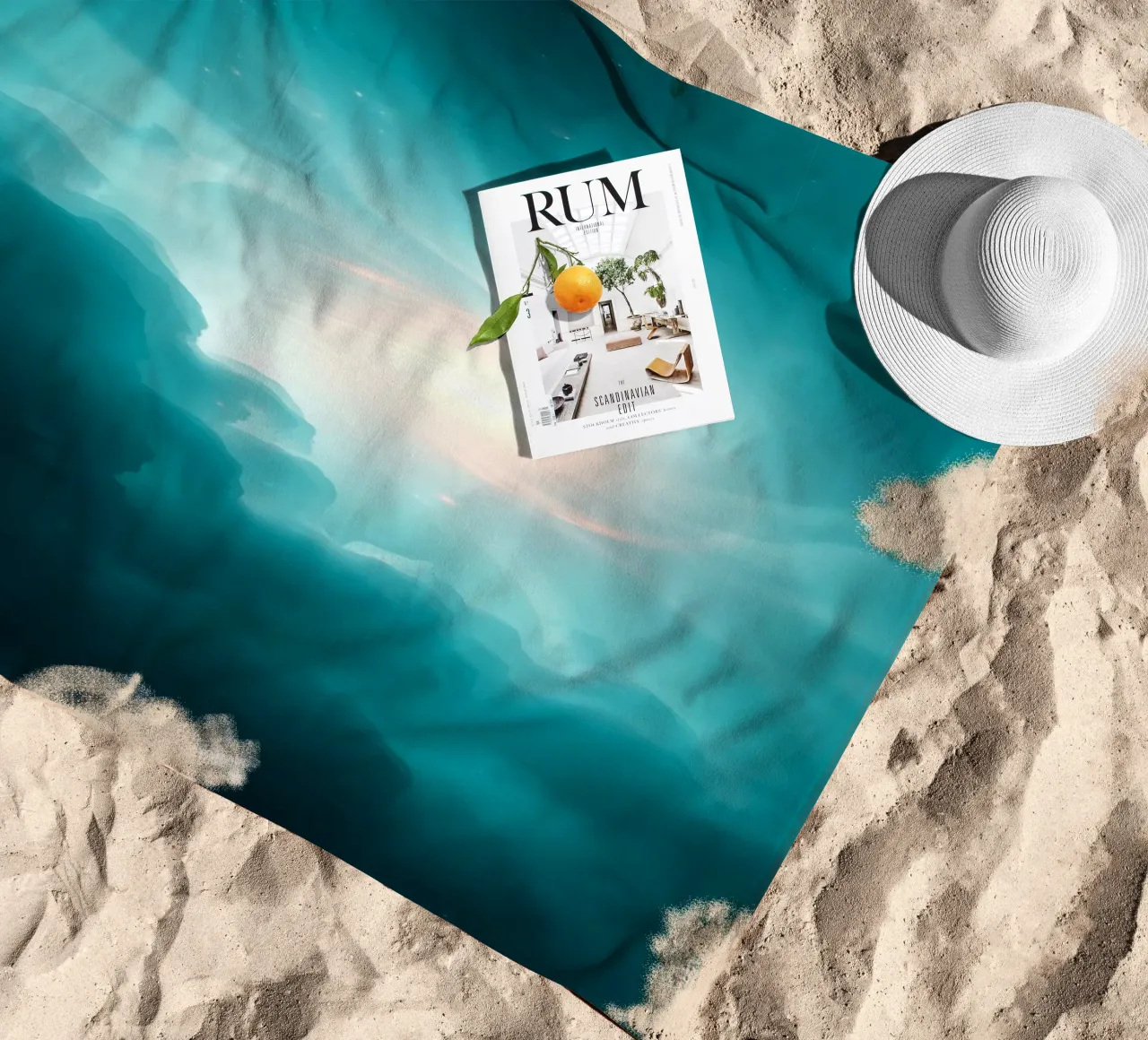 Il design astratto e vorticoso con colori tenui crea un'atmosfera mistica. telo mare da DesignDoodle