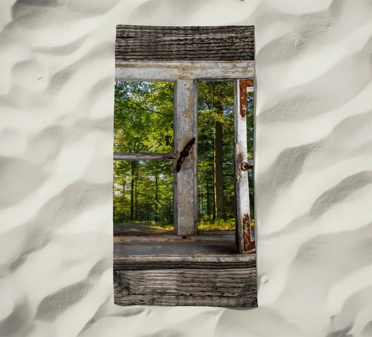 Fensterblick in den Wald Strandtuch von Juergen Wiesler