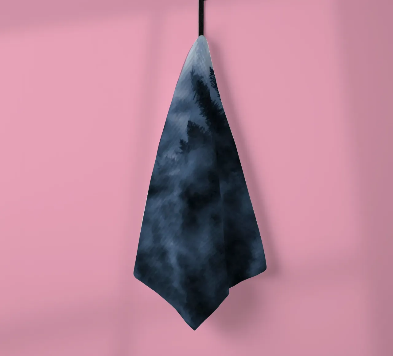 Forêt nuageuse torchon de Juergen Wiesler