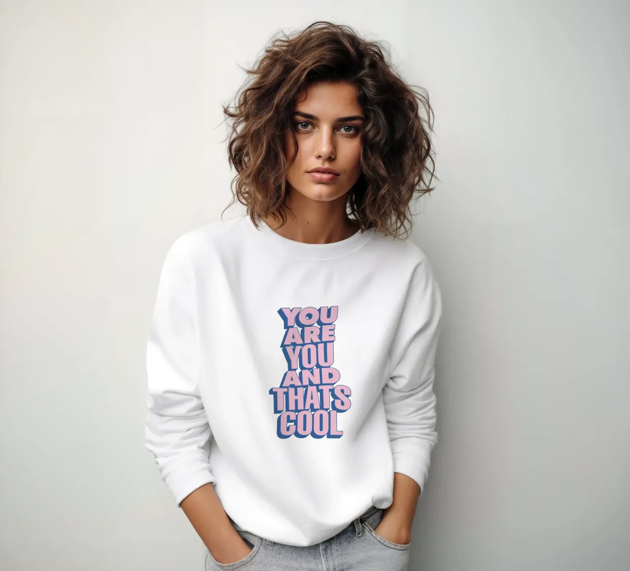 Tu sei tu e questo è bello Moderna positività Amore per se stessi felpa da THE MOTIVATED TYPE