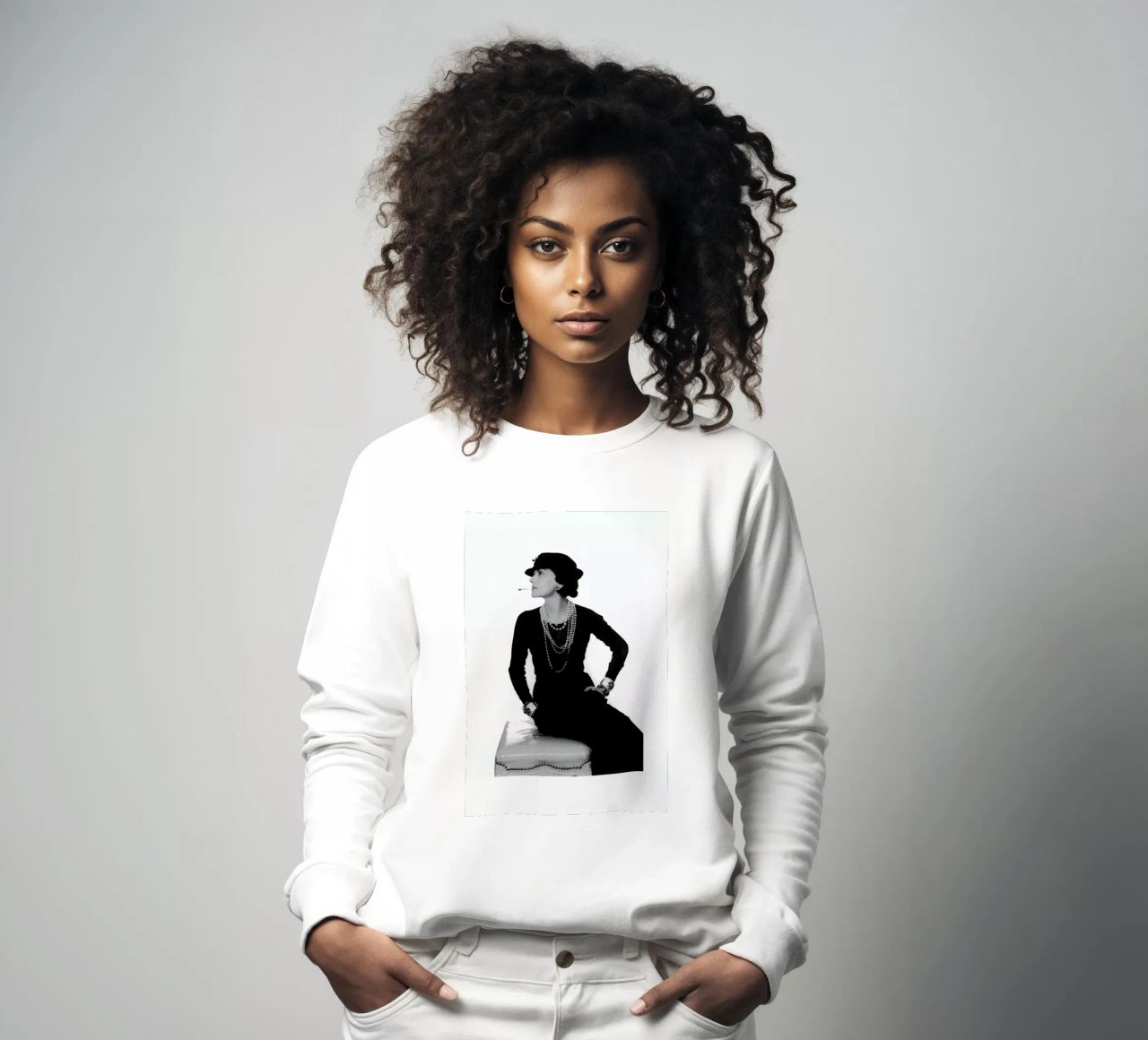 Coco Chanel, 1972 sudadera de Gallery Print and Art Limited