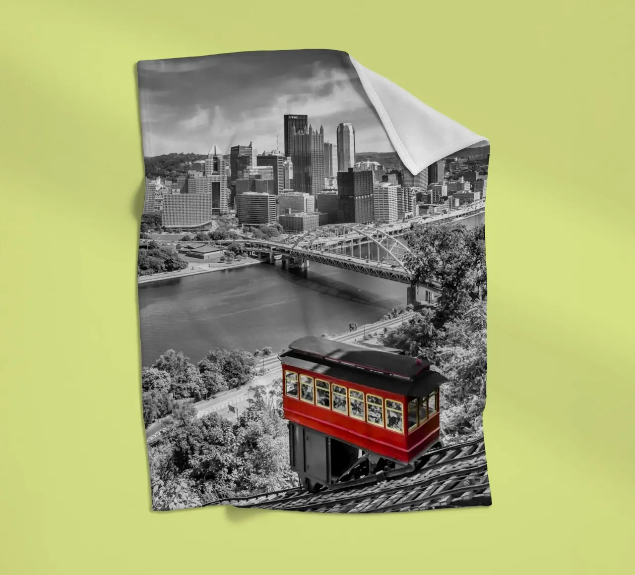 Imposante Pittsburgh Skyline con Duquesne Incline | colorkey coperta in pile da Melanie Viola