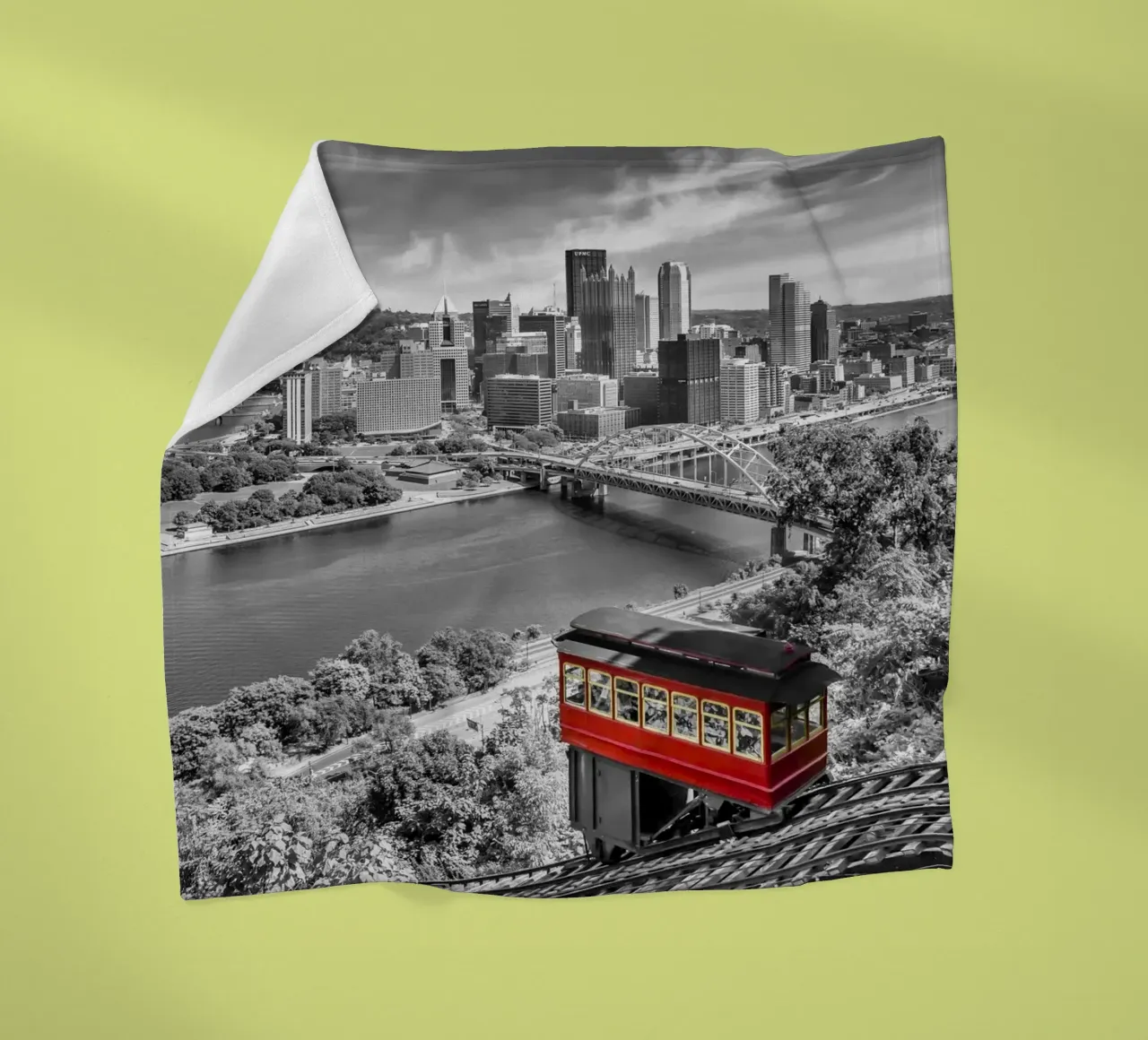 Imposante Pittsburgh Skyline con Duquesne Incline | colorkey coperta in pile da Melanie Viola