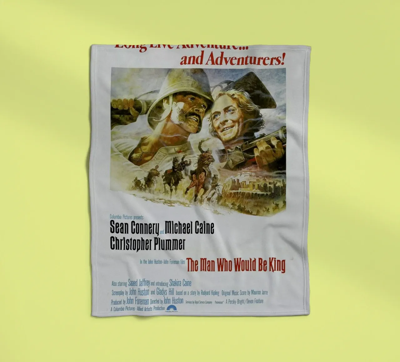 ‘The Man Who Would Be King’ Retro Movie Poster coperta in pile da Gallery Print and Art Limited