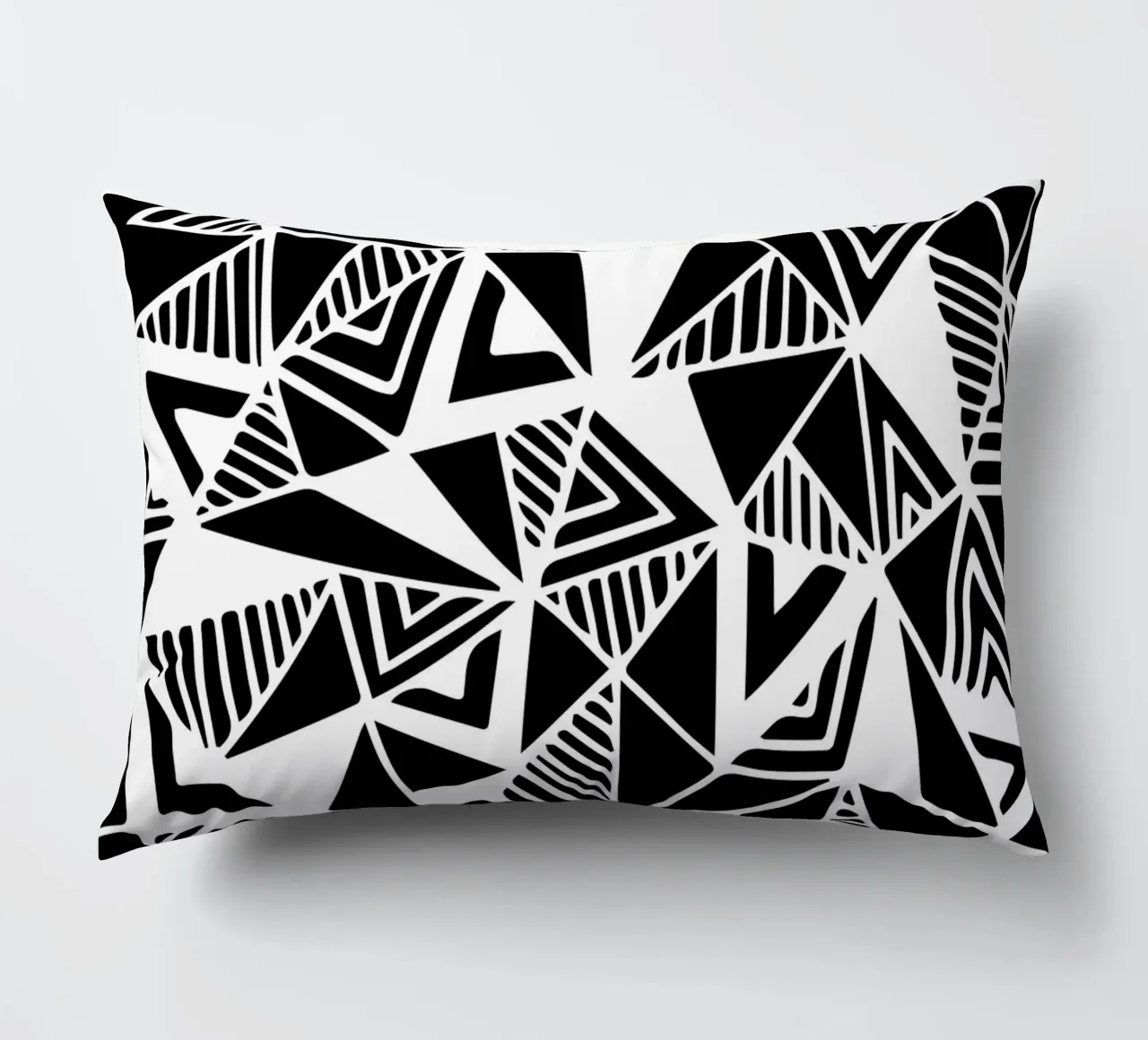 Jazzy Triangles Pattern cuscino da Kim Hubball Studio