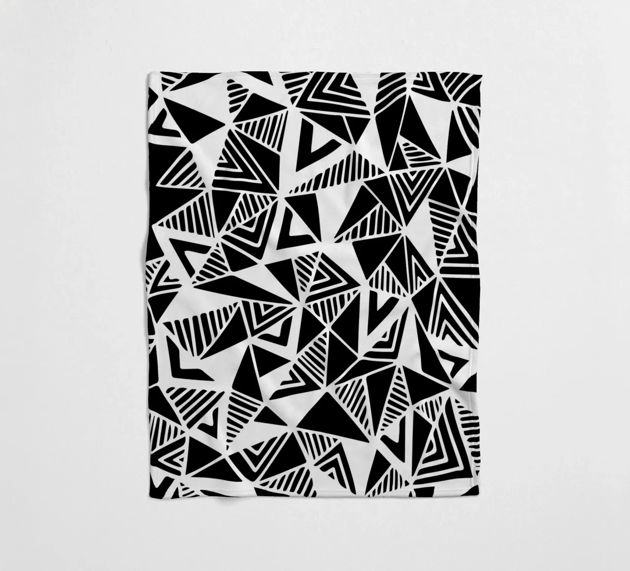 Jazzy Triangles Pattern coperta in pile da Kim Hubball Studio