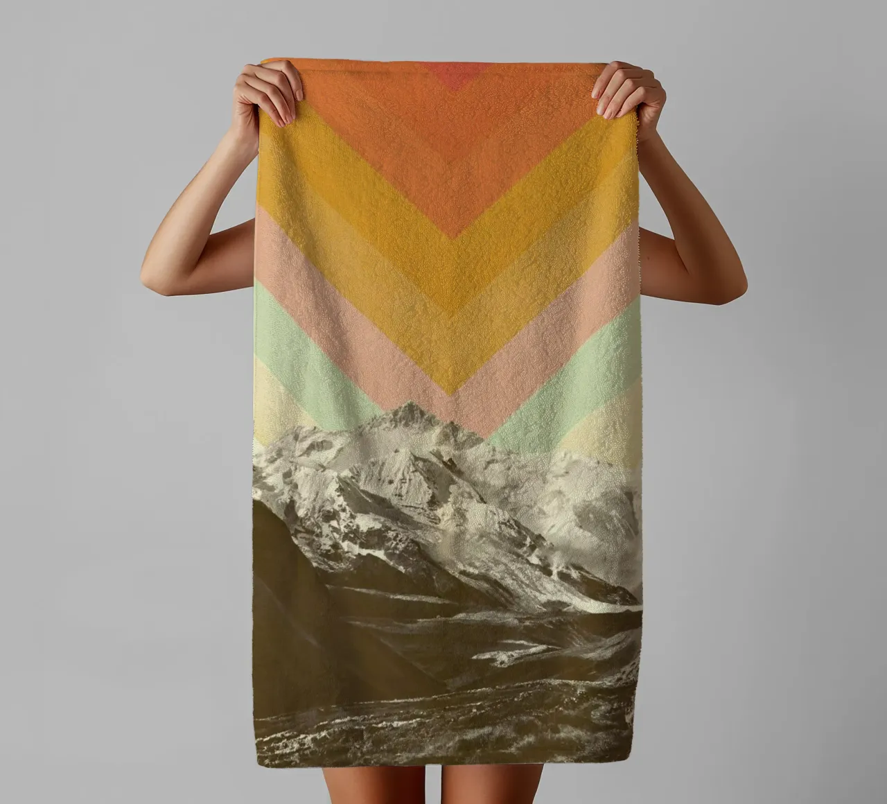 Mountainscape 2 Handtuch von Florent Bodart