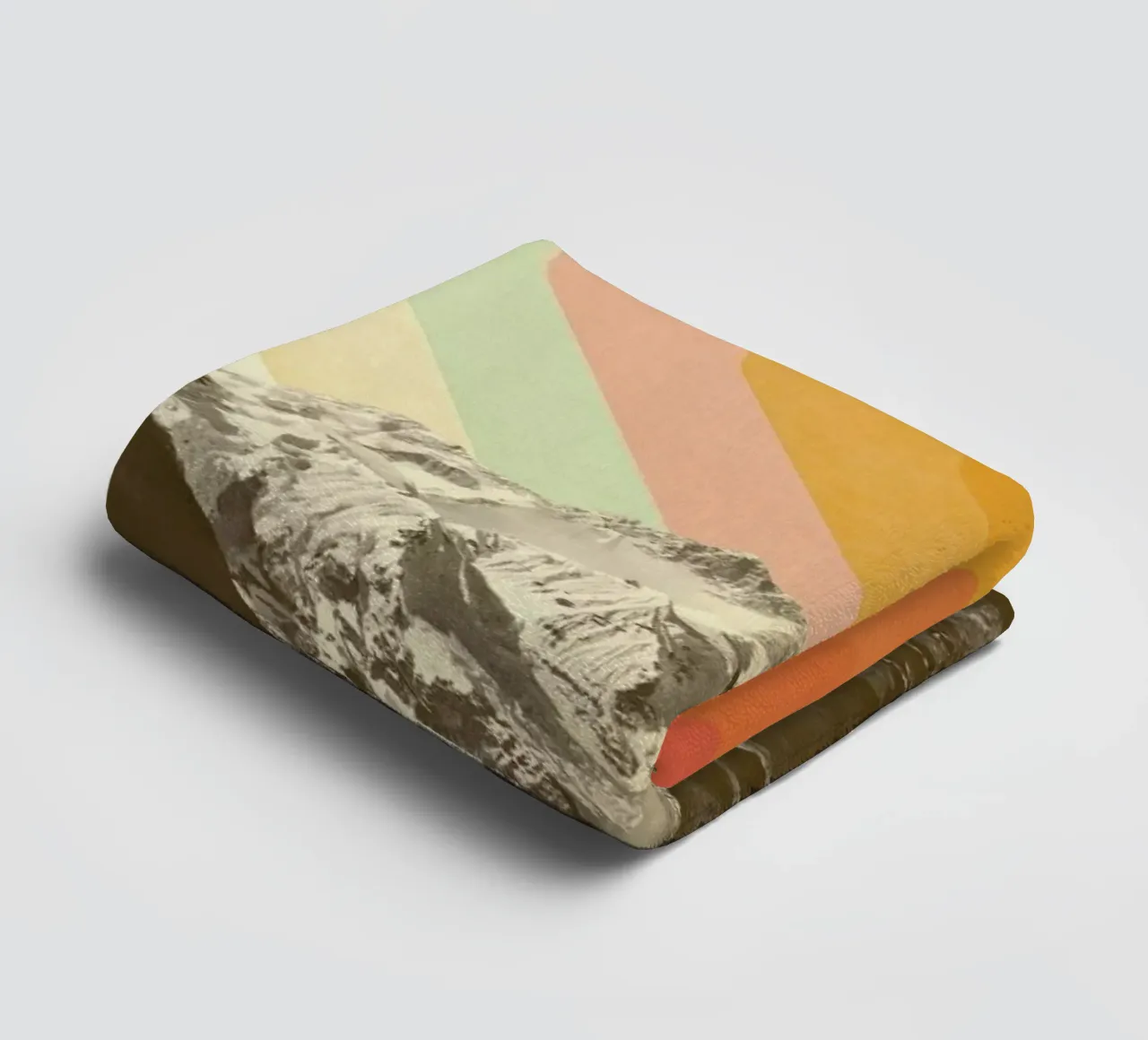 Mountainscape 2 Handtuch von Florent Bodart