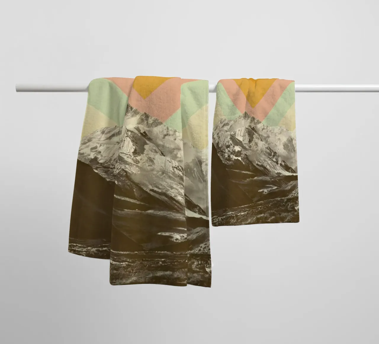 Mountainscape 2 Handtuch von Florent Bodart
