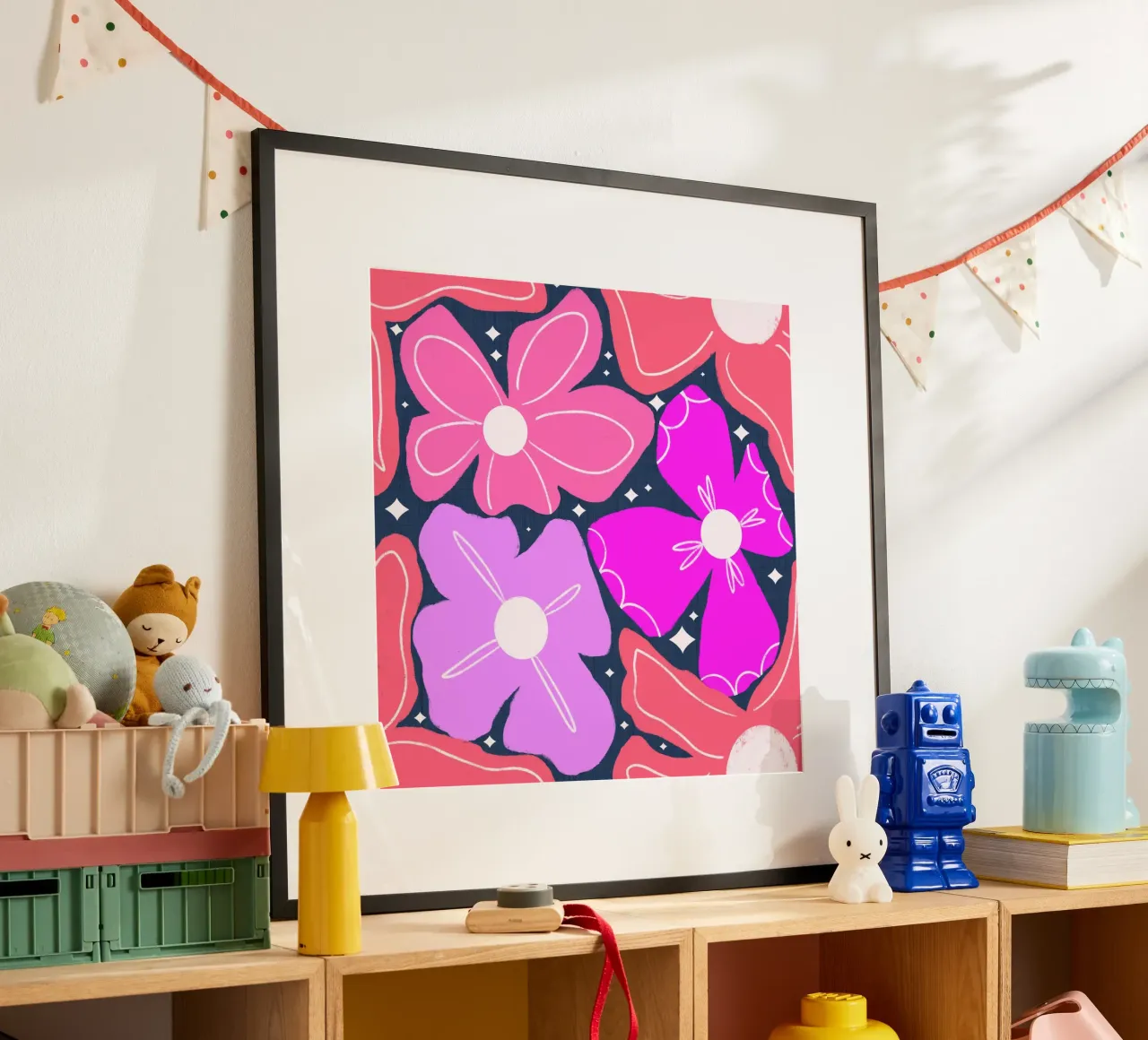 Groovy Petal Retro Garden Floral Pink - Audace modello Mid-Century Mod poster con telaio in plastica da susanacosta
