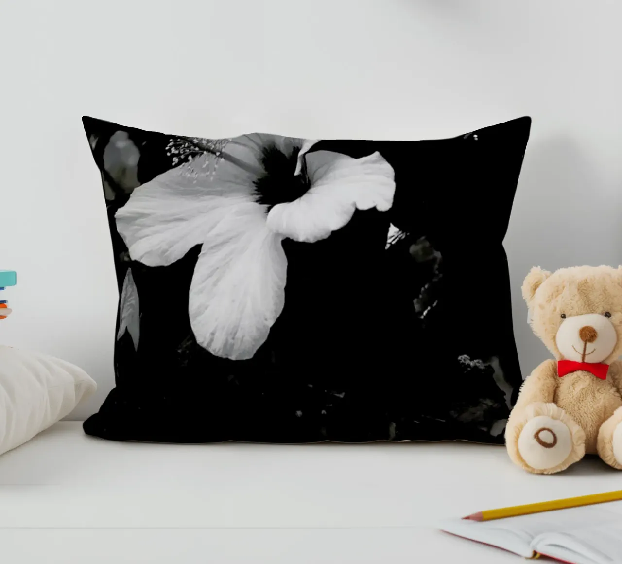Hibiscus cuscino da Ingrid Beddoes