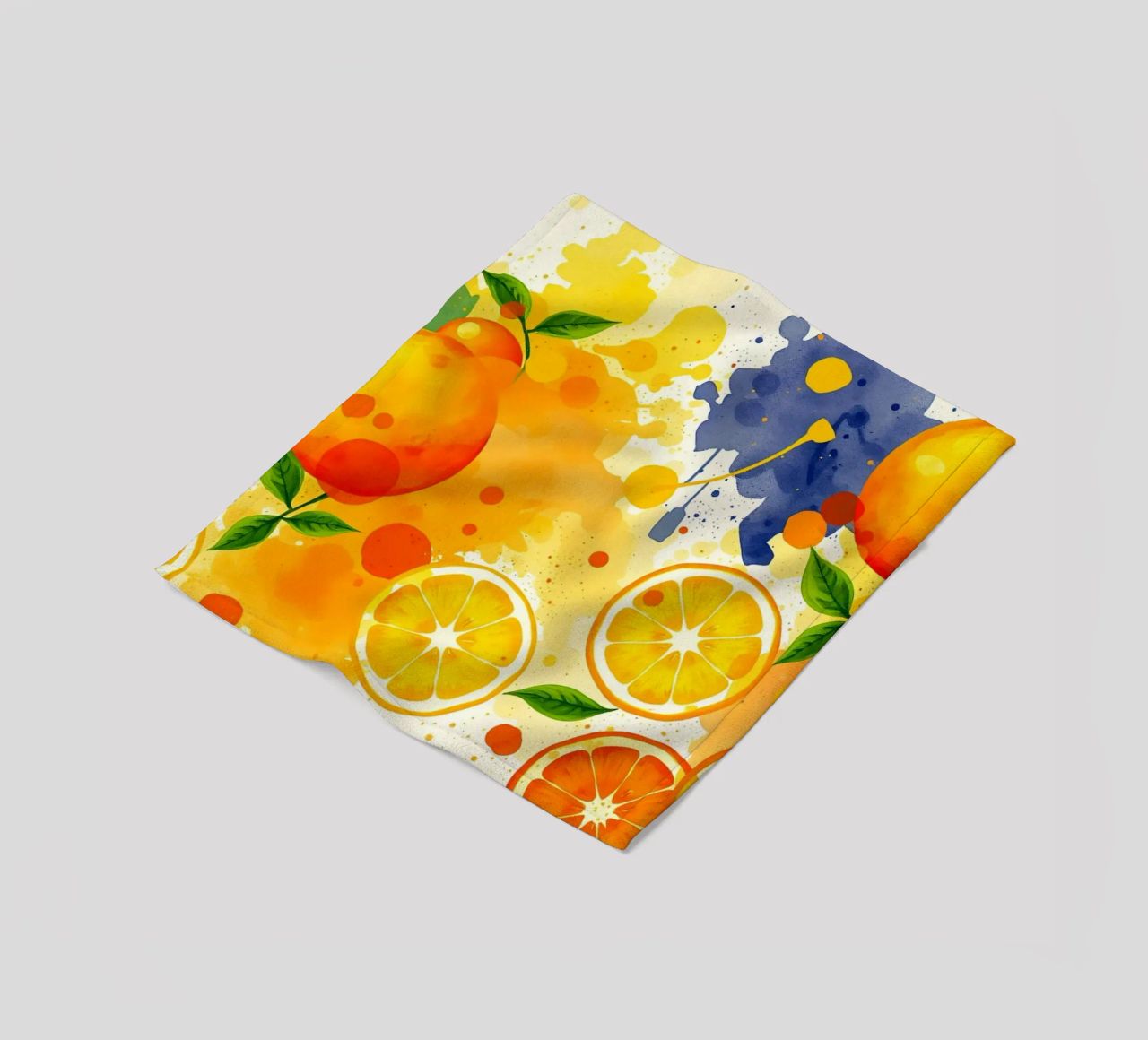 disegno astratto con arance, limoni e spruzzi di colore coperta in pile da DesignDoodle