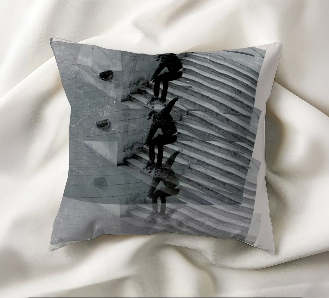 Skate repeat cuscino da 121 Creatives