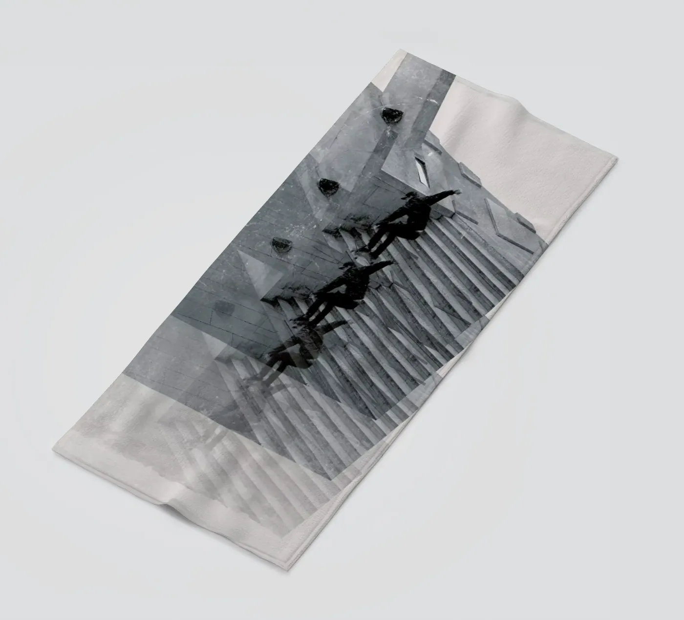 Skate repeat Strandtuch von 121 Creatives